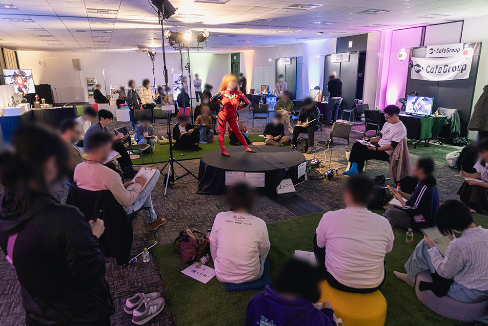 コスプレモデルによるドローイング